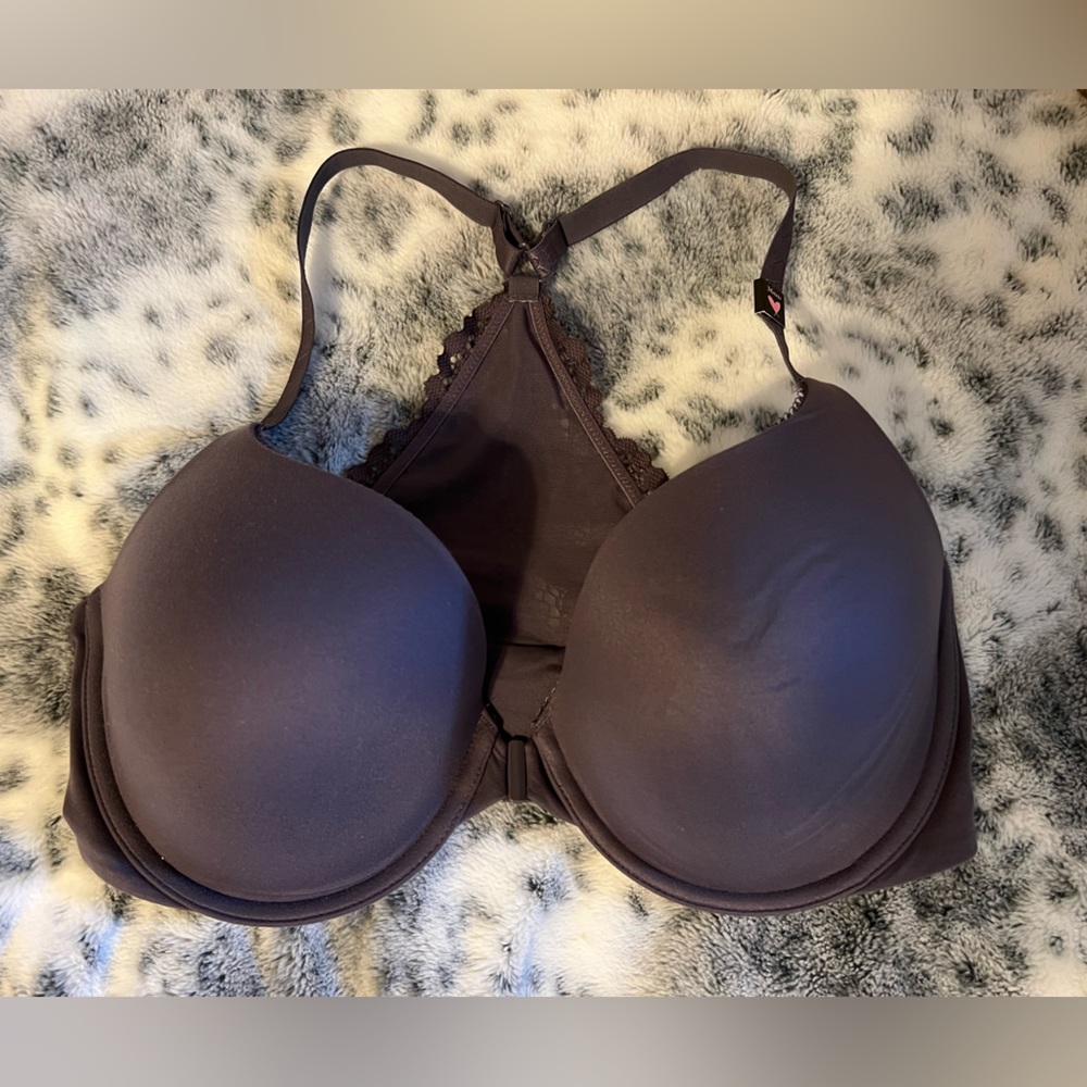NWT Victoria's Secret t-back lace bra 36DD